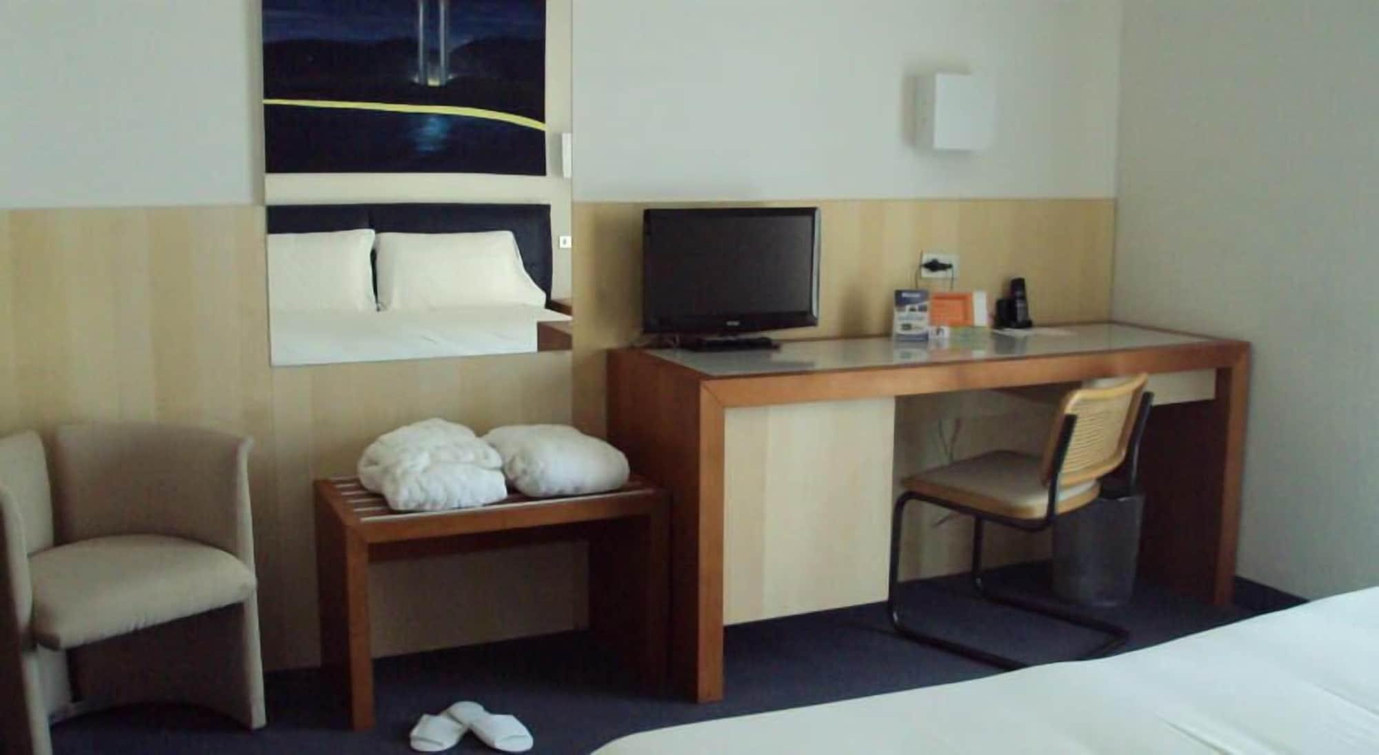 Arte Hotel פרוג'ה מראה חיצוני תמונה